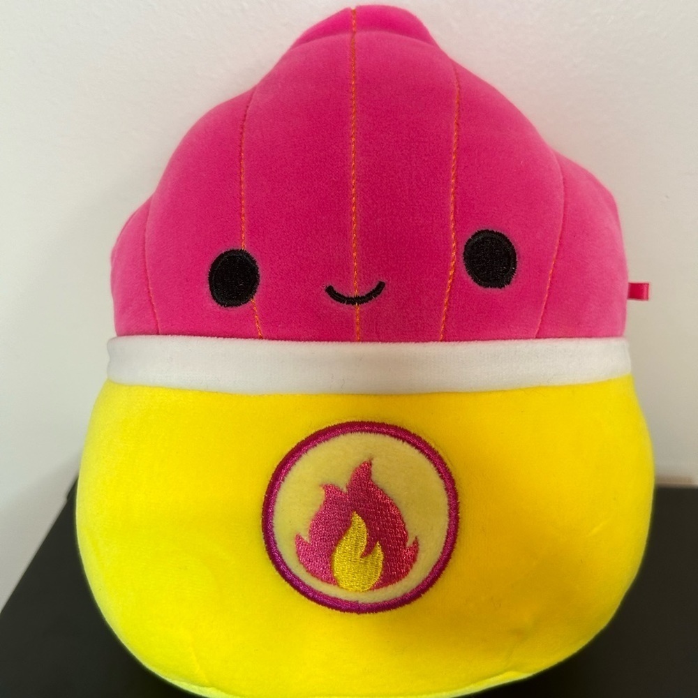 Squishmallow Mariska the Flamin' Hot Fries